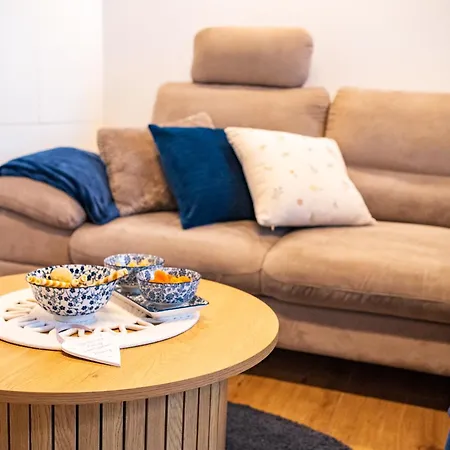 Cozy House Claudia Holiday home Zirovnica