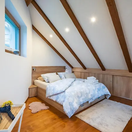Cozy House Claudia